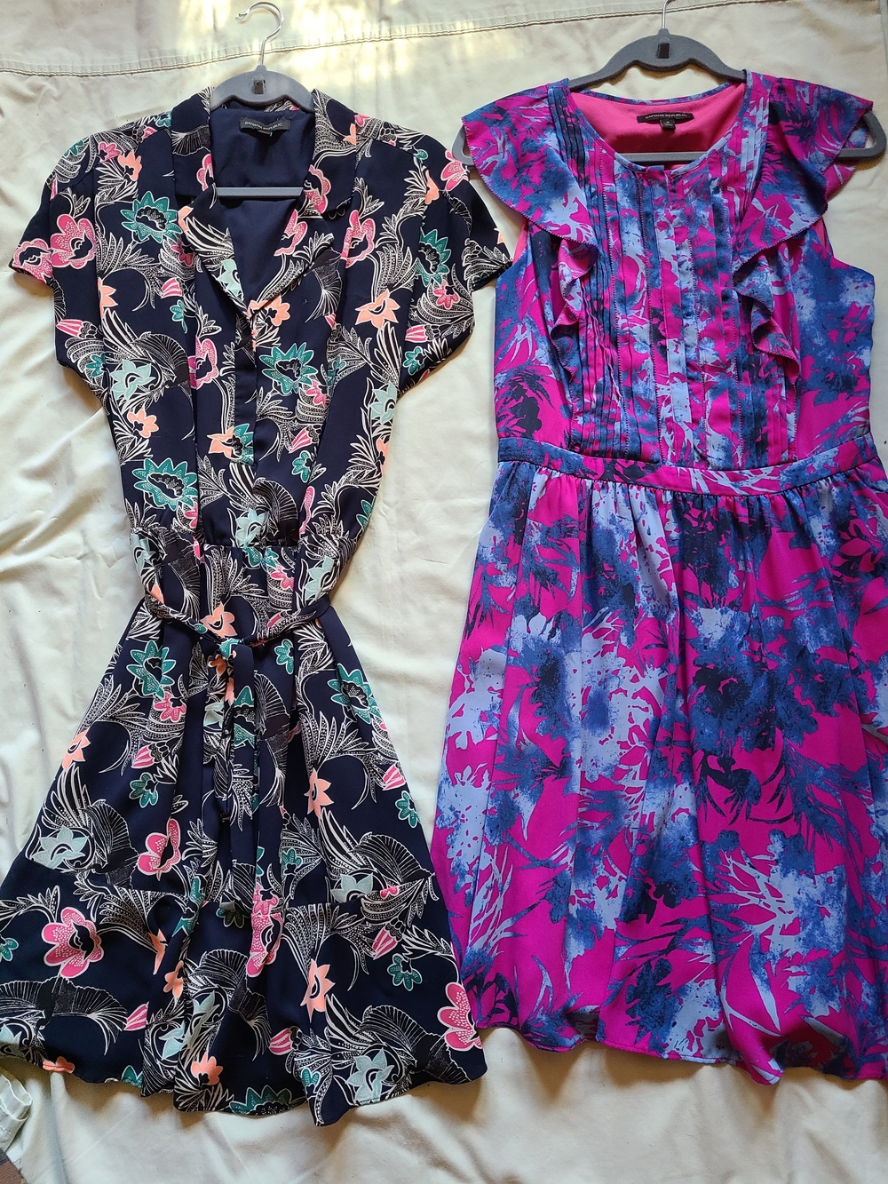 Banana Republic womens 8 floral dresses, a belted navy and a pink flutter sleeve